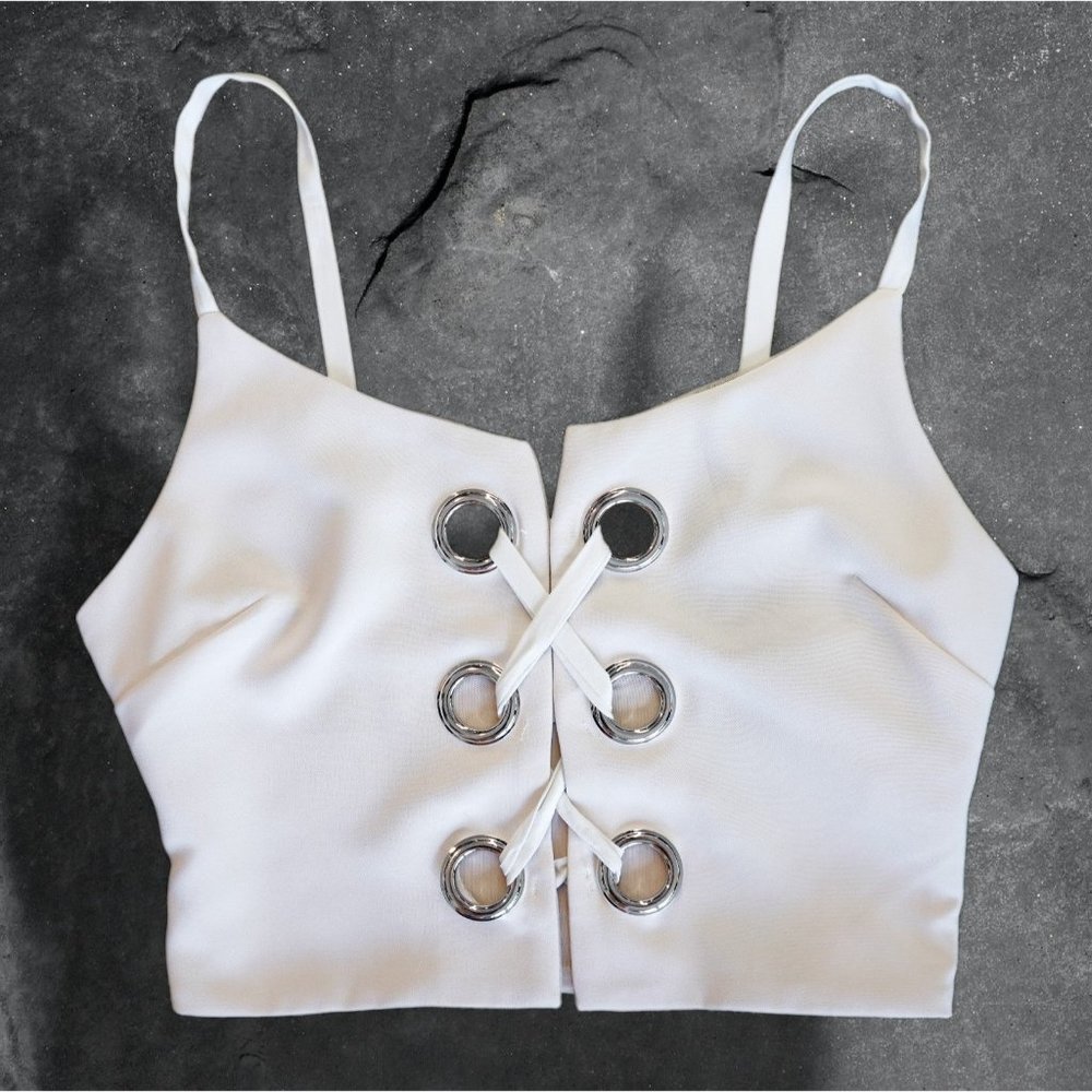 Silence + Noise Amour Corset Lace Up Crop Top Urban Outfitters Cream sz XS